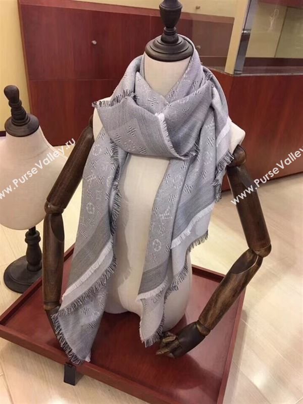 Louis Vuitton Scarf 199674