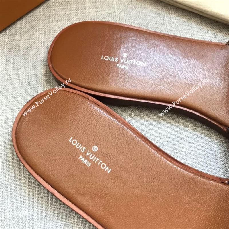 LOUIS VUITTON Slippers 190357