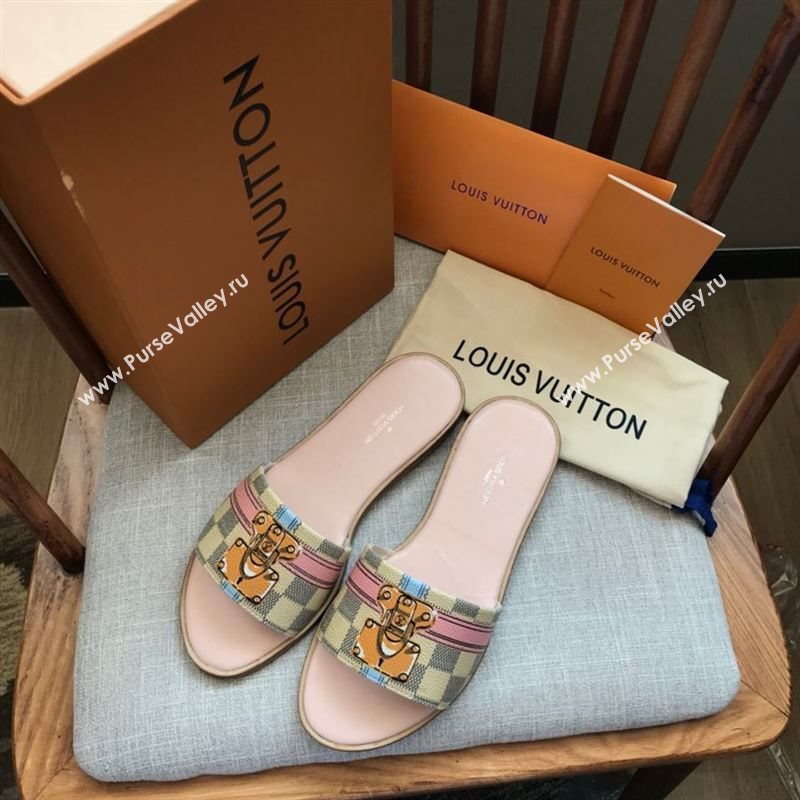 LOUIS VUITTON Slippers 190352