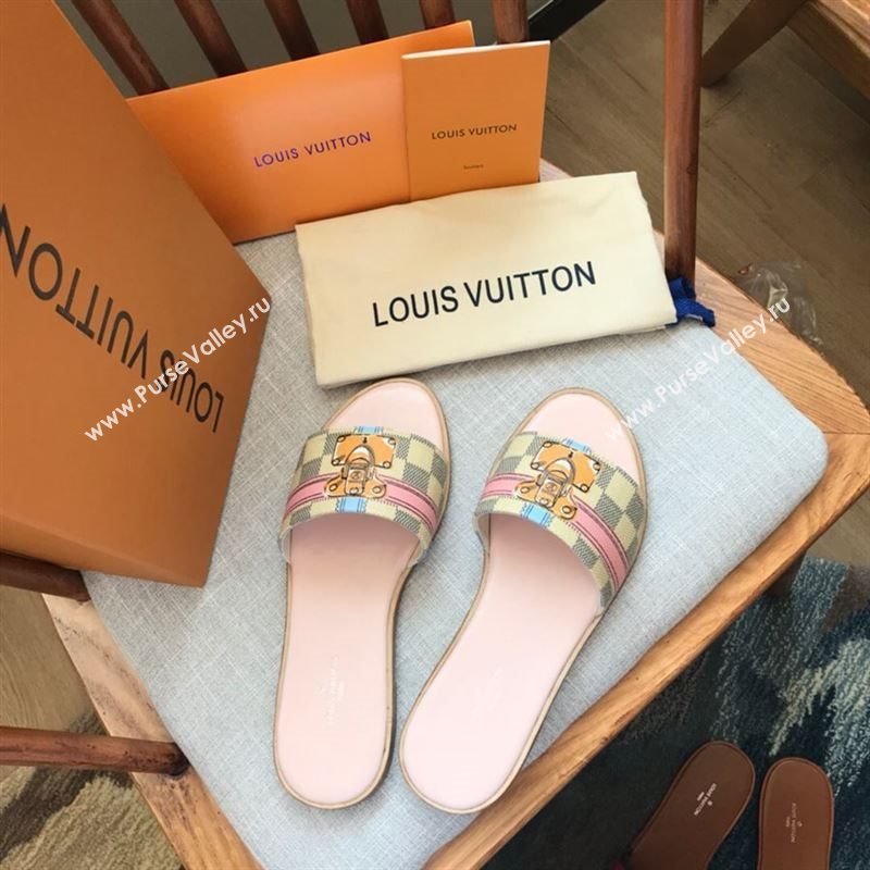 LOUIS VUITTON Slippers 190352