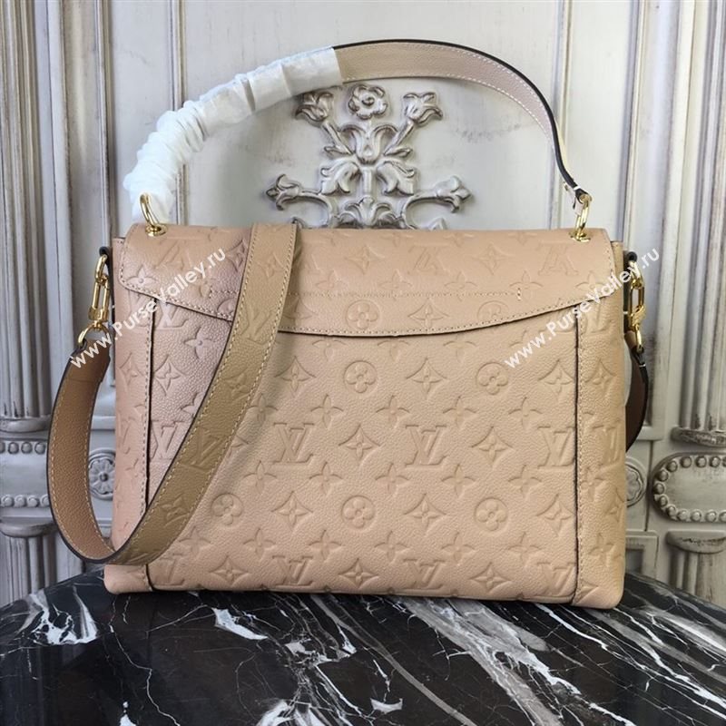 Louis Vuitton Blanche Bag 194666