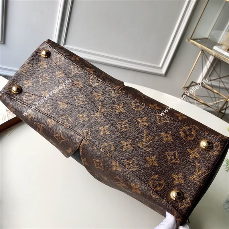 LOUIS VUITTON Tote MM 194295