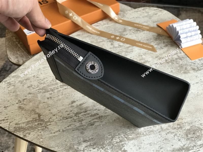 LOUIS VUITTON POCHETTE VOYAGE MM 207104