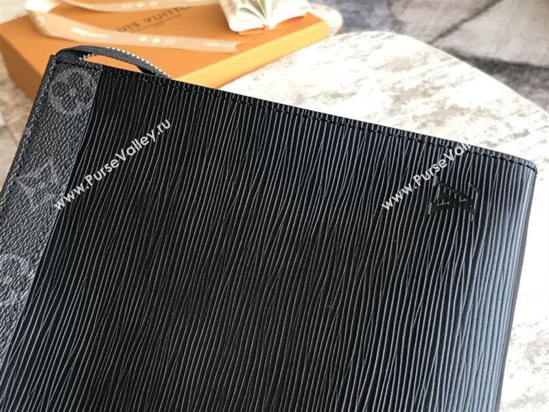 LOUIS VUITTON POCHETTE VOYAGE BAG 207010