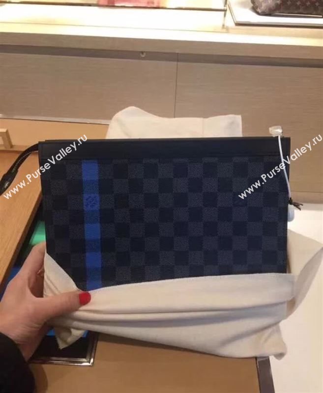 Louis Vuitton Pochette Voyage Clutch 207041