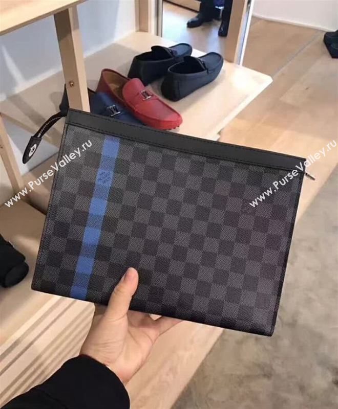 Louis Vuitton Pochette Voyage Clutch 207041