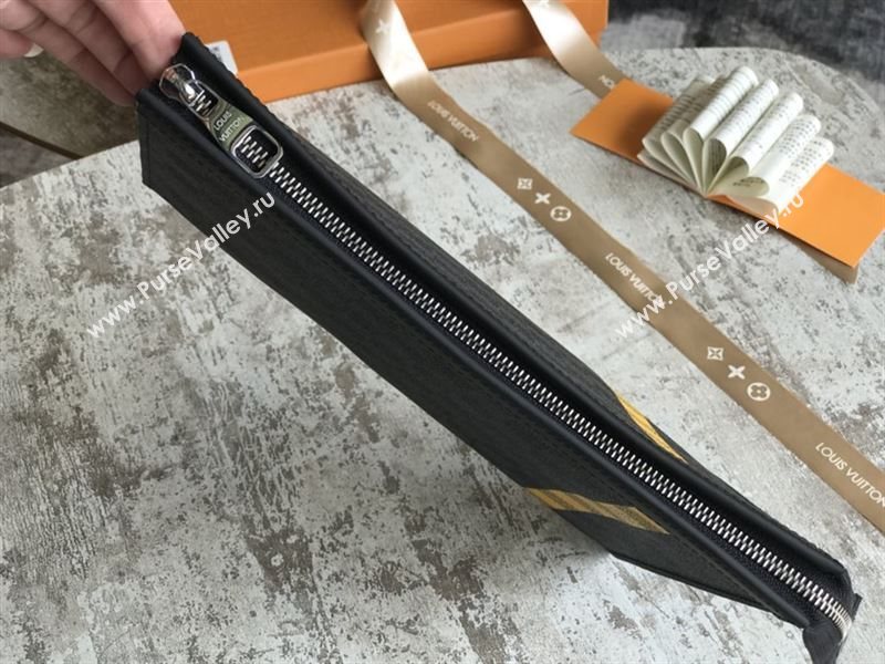 Louis Vuitton Pochette Voyage Clutch 207059