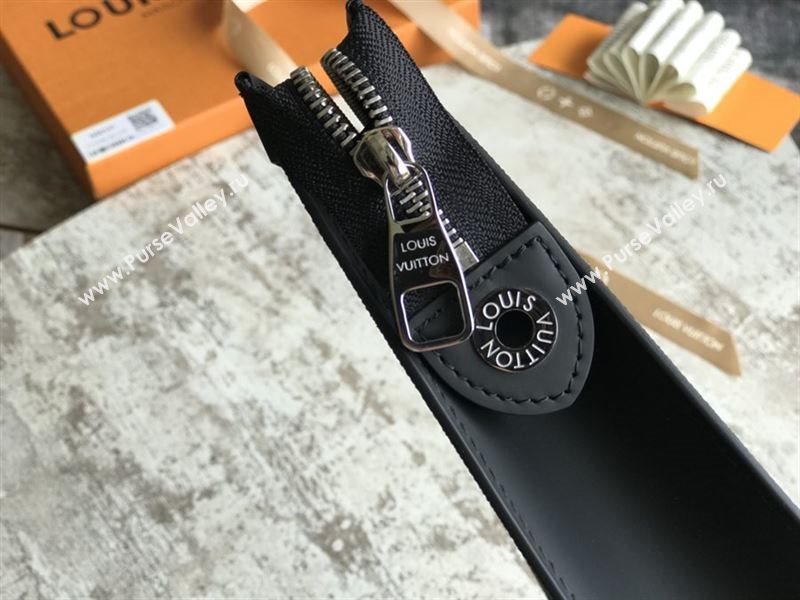 Louis Vuitton Pochette Voyage Clutch 207082