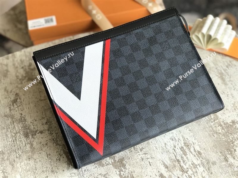 Louis Vuitton Pochette Voyage Clutch 207106