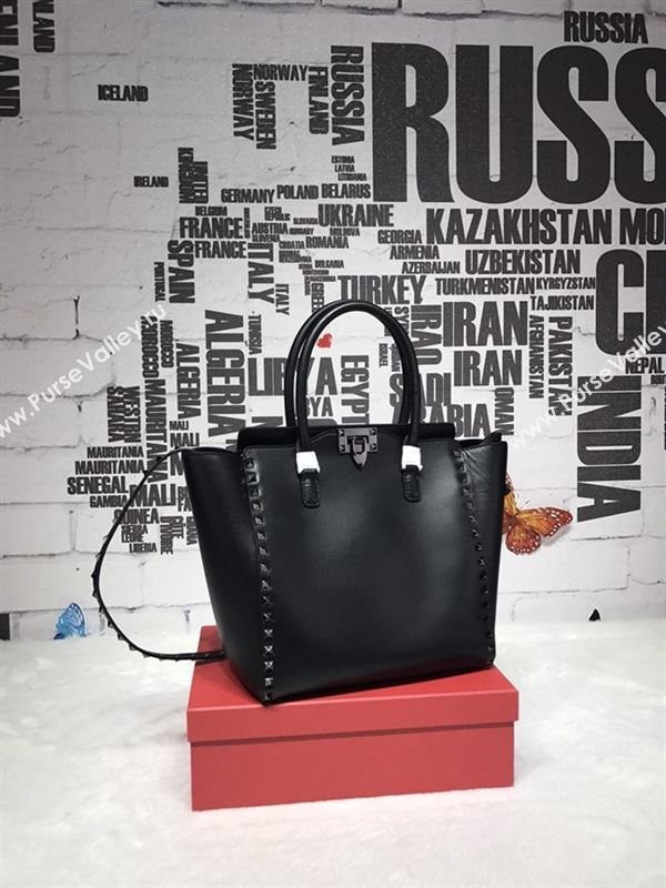 Valentino Handbag medium 213451