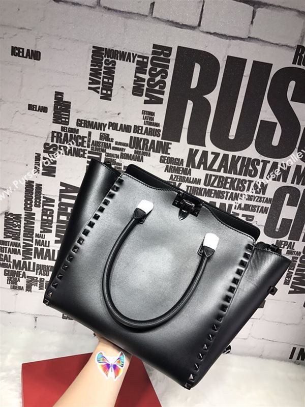 Valentino Handbag medium 213451