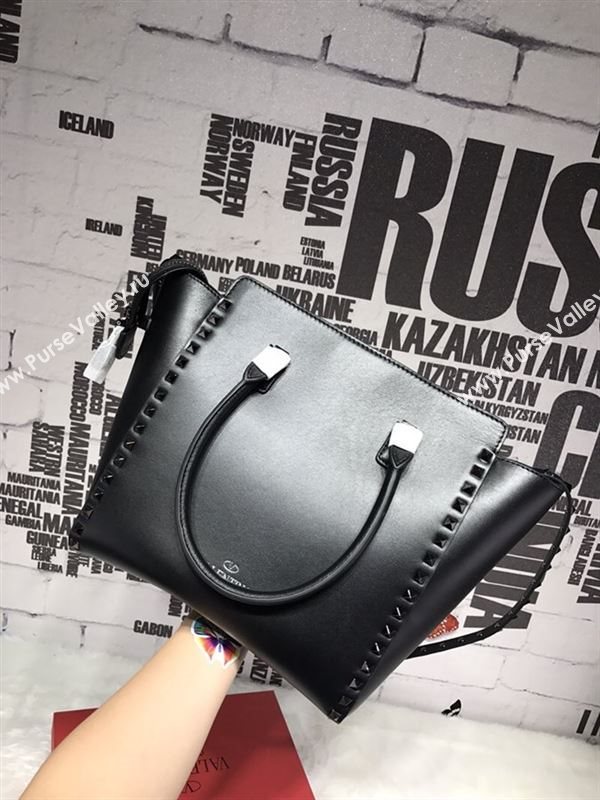 Valentino Handbag medium 213451