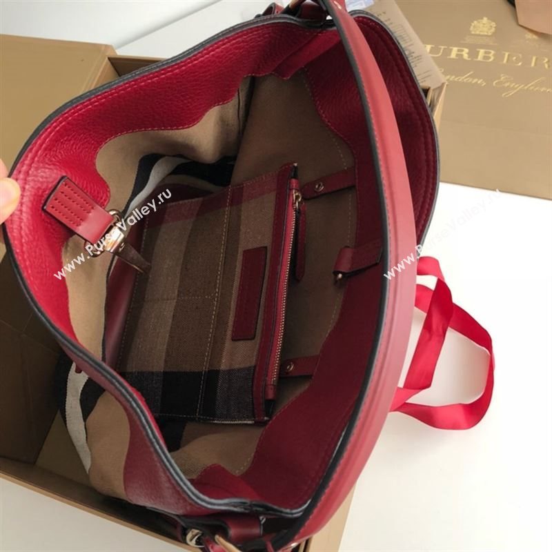 Burberry Handbag 217978