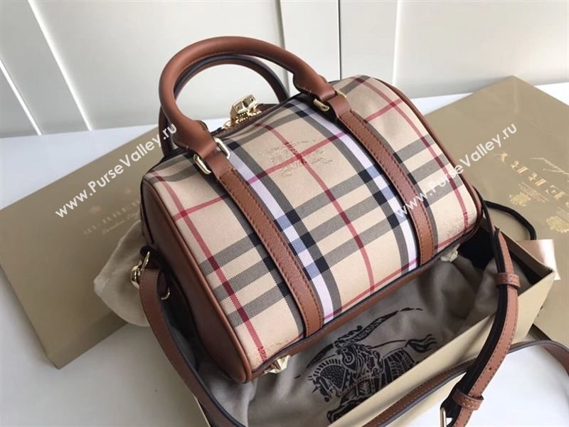 Burberry Handbag 217788