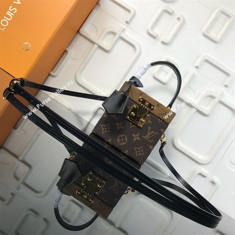 LOUIS VUITTON BLEECKER BOX 219591