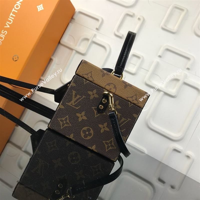 LOUIS VUITTON BLEECKER BOX 219591