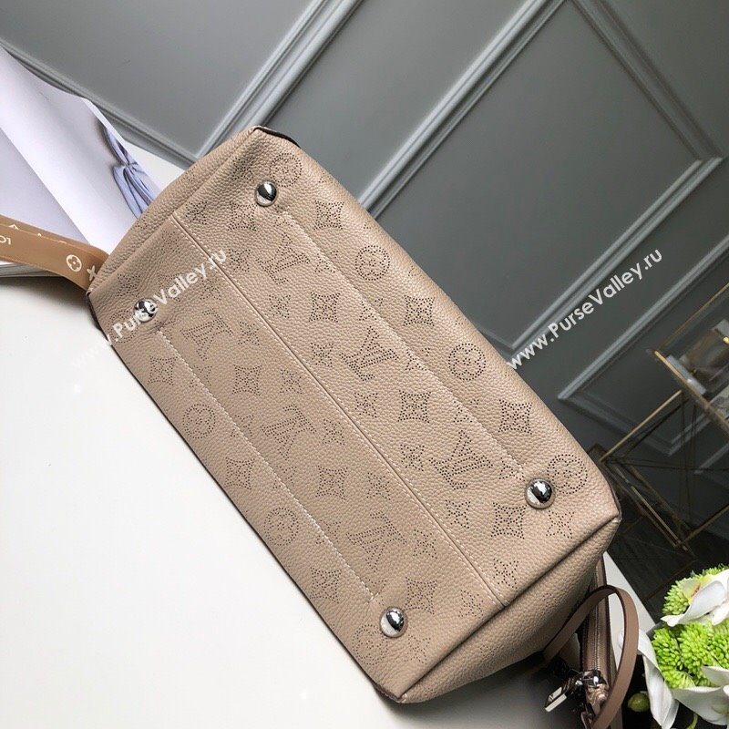 LOUIS VUITTON HINA 232982