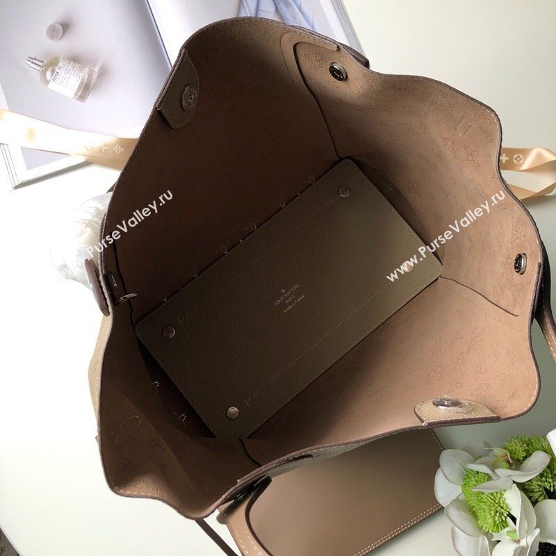 LOUIS VUITTON HINA 232982