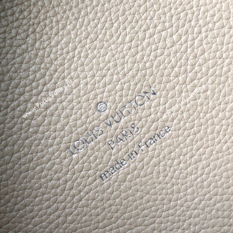 LOUIS VUITTON HINA 232982