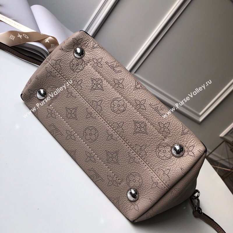 LOUIS VUITTON HINA 233023