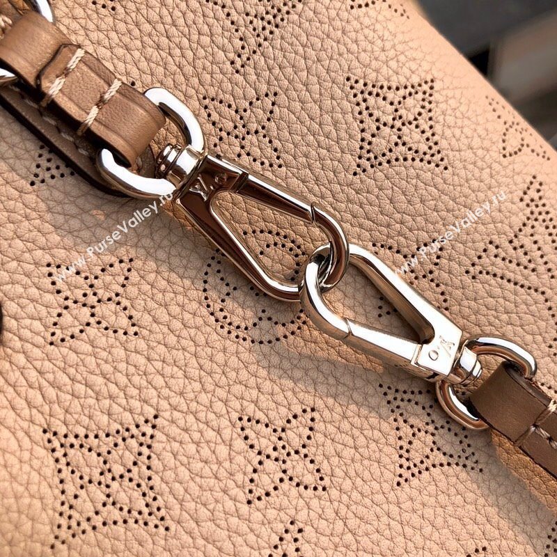 LOUIS VUITTON HINA 233023