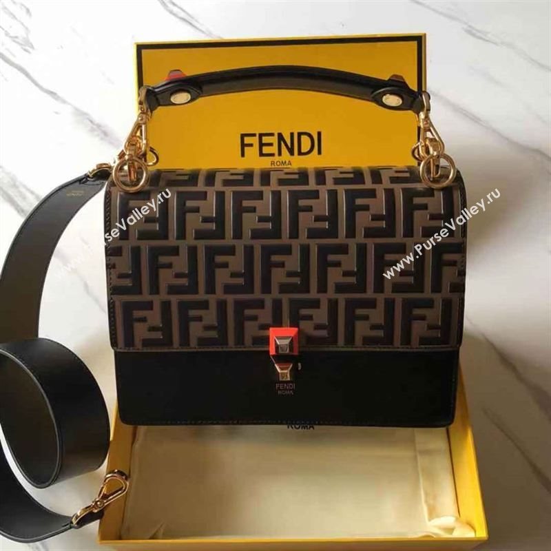 Fendi Kani 235637