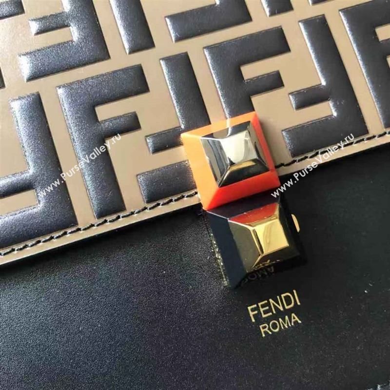 Fendi Kani 235637