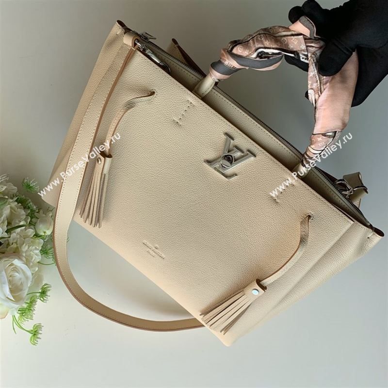 LOUIS VUITTON  LOCKMETO 238289