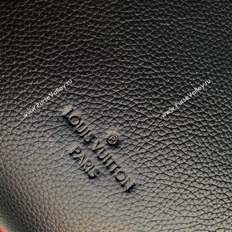 LOUIS VUITTON  LOCKMETO 238319