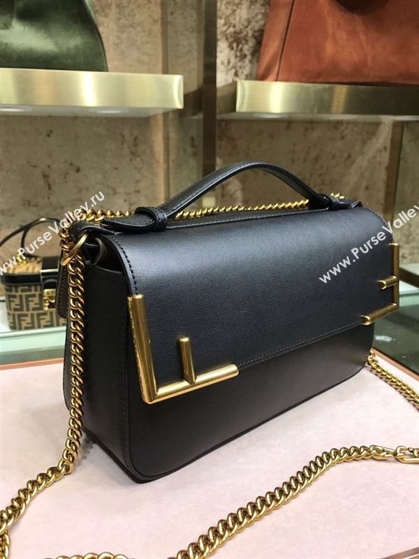 Fendi Shoulder Bags 244116