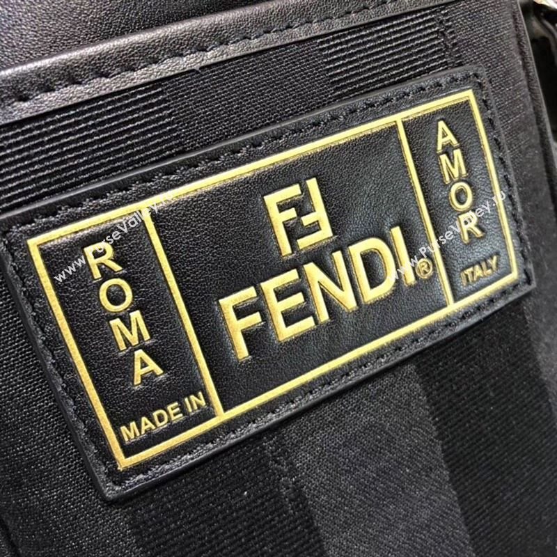 Fendi Shoulder Bags 245788