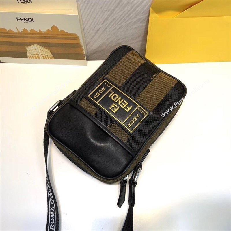 Fendi Shoulder Bags 245808