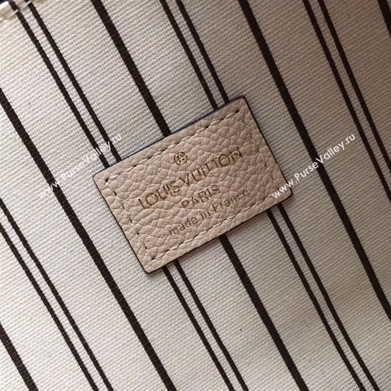 LOUIS VUITTON Pochette Metis 243985