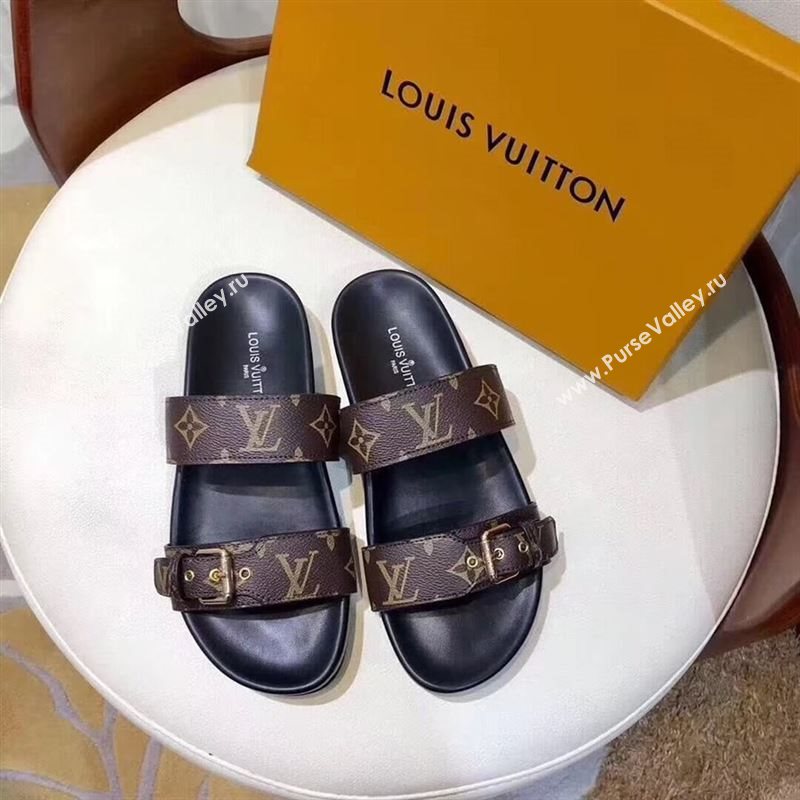 LOUIS VUITTON Slippers 247217