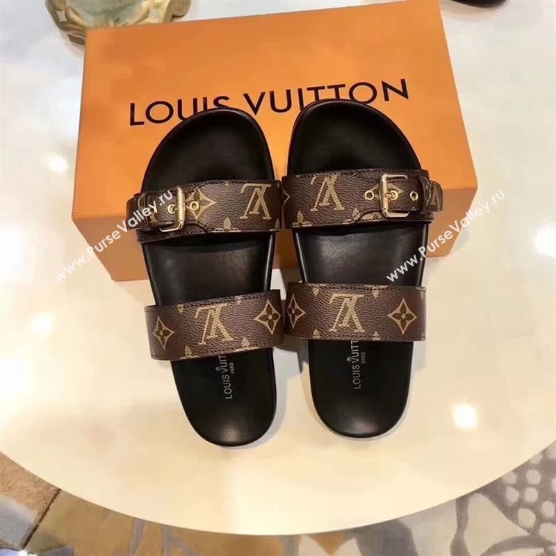 LOUIS VUITTON Slippers 247217