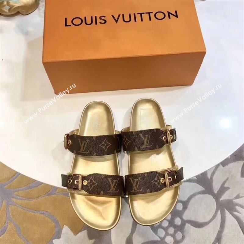 LOUIS VUITTON Slippers 247219