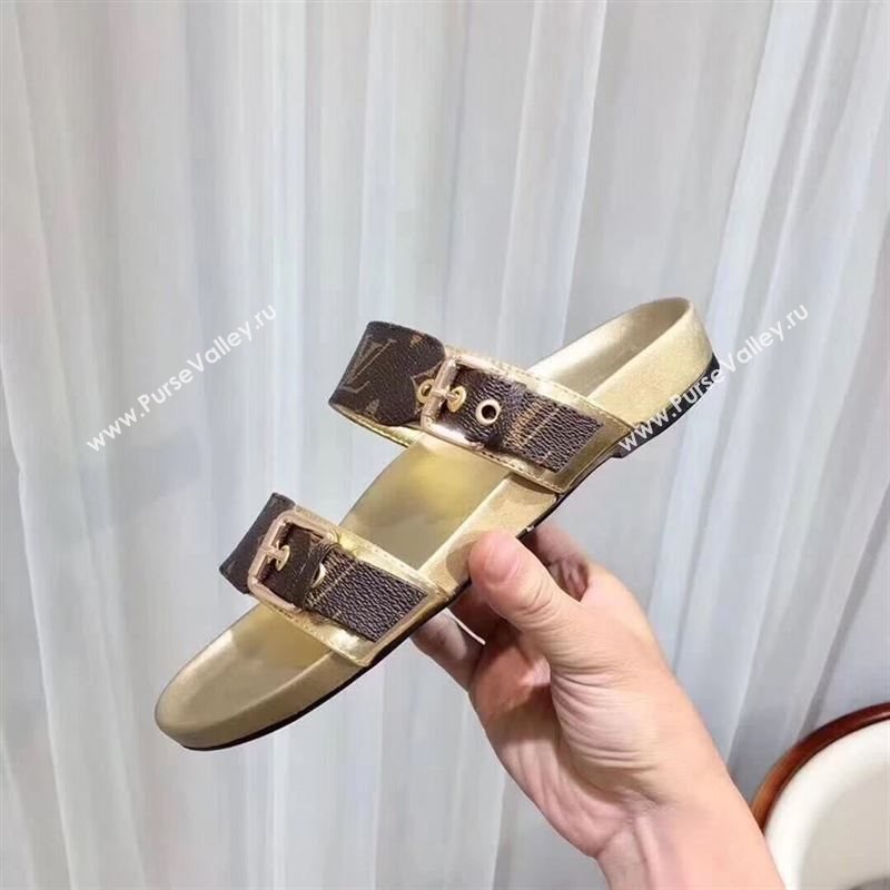 LOUIS VUITTON Slippers 247219