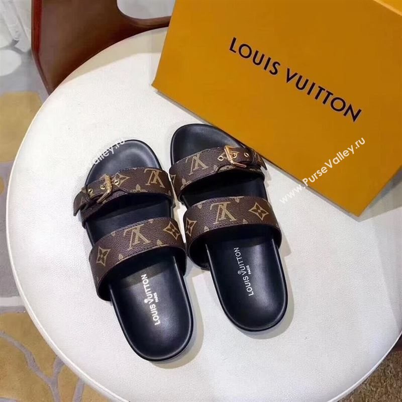 LOUIS VUITTON Slippers 247217