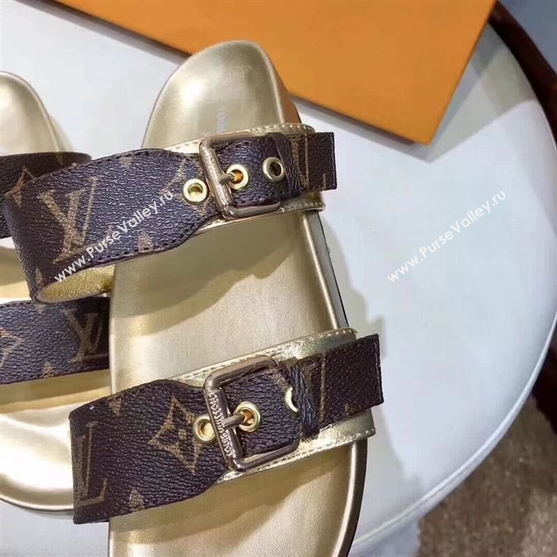 LOUIS VUITTON Slippers 247219