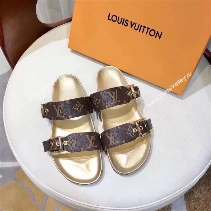 LOUIS VUITTON Slippers 247219