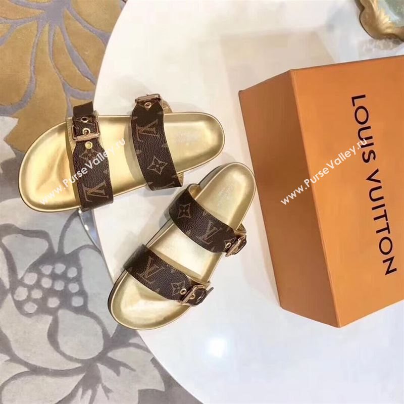 LOUIS VUITTON Slippers 247219