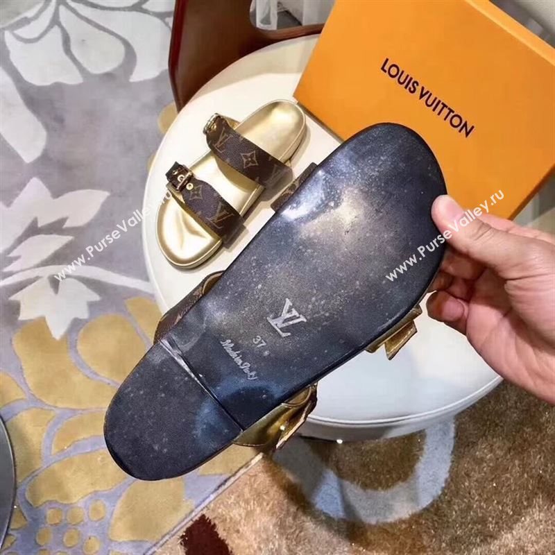 LOUIS VUITTON Slippers 247219