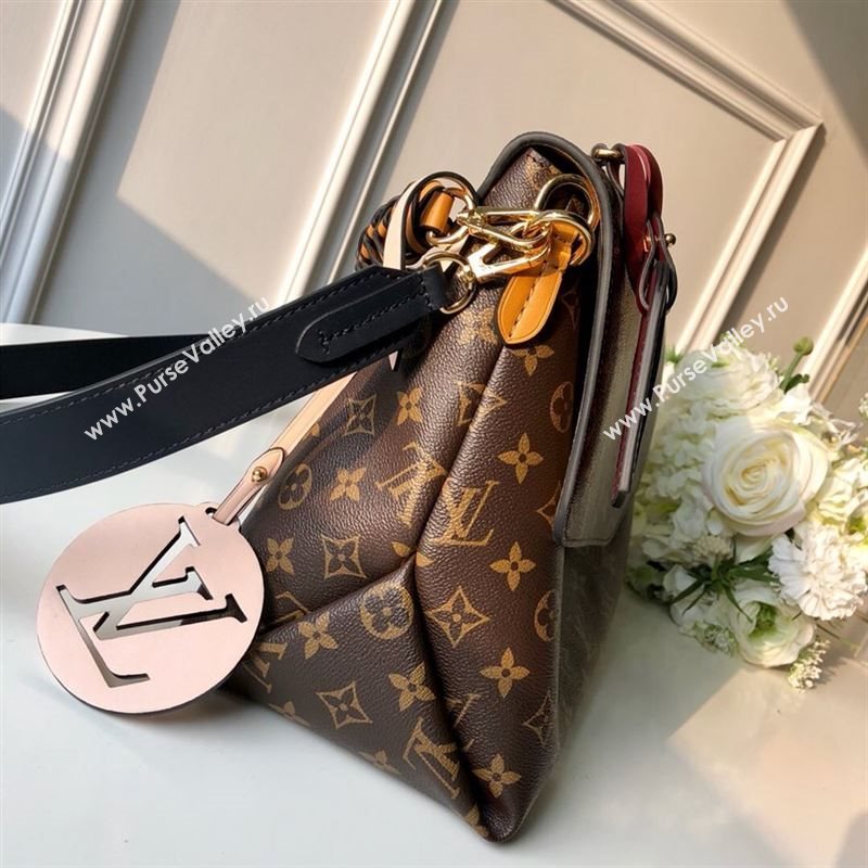 Louis Vuitton BEAUBOURG MM 251128