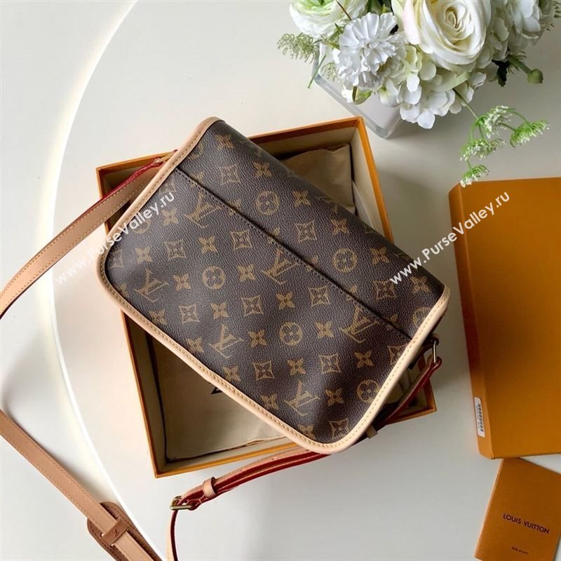 Louis Vuitton Sologne Shoulder Bag 251100