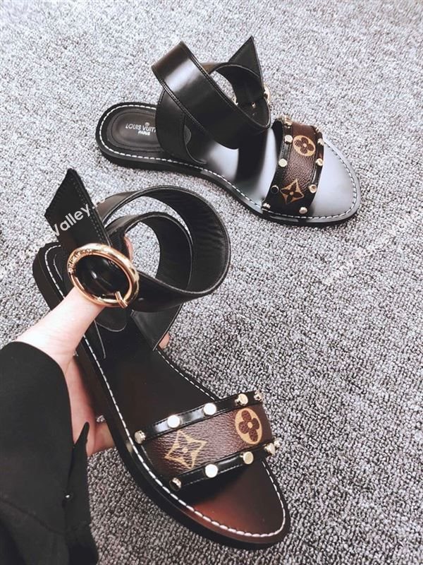 Louis Vuitton Sandals 254877