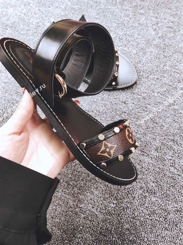 Louis Vuitton Sandals 254877