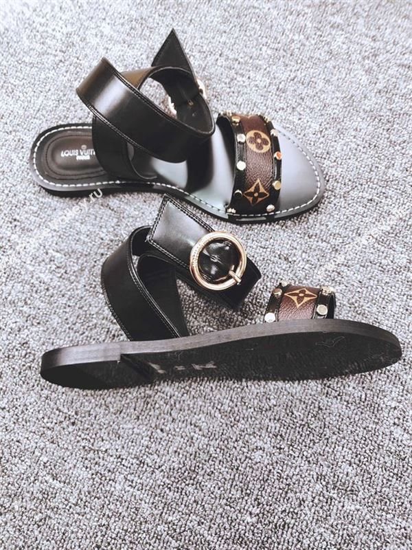 Louis Vuitton Sandals 254877