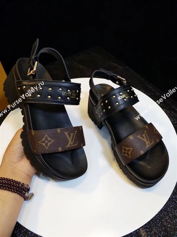 Louis Vuitton Sandals 254950