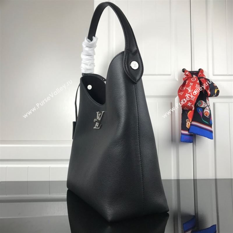Louis Vuitton LOCKME HOBO 261439
