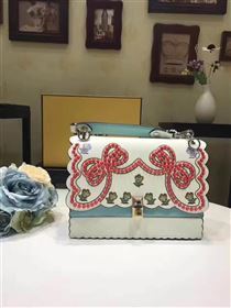 Fendi kan I cream red v bag 5551